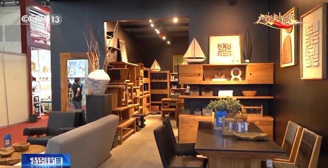 乐鱼体育下载,广交会家具展馆创新产品受青睐 传统家居这样求新